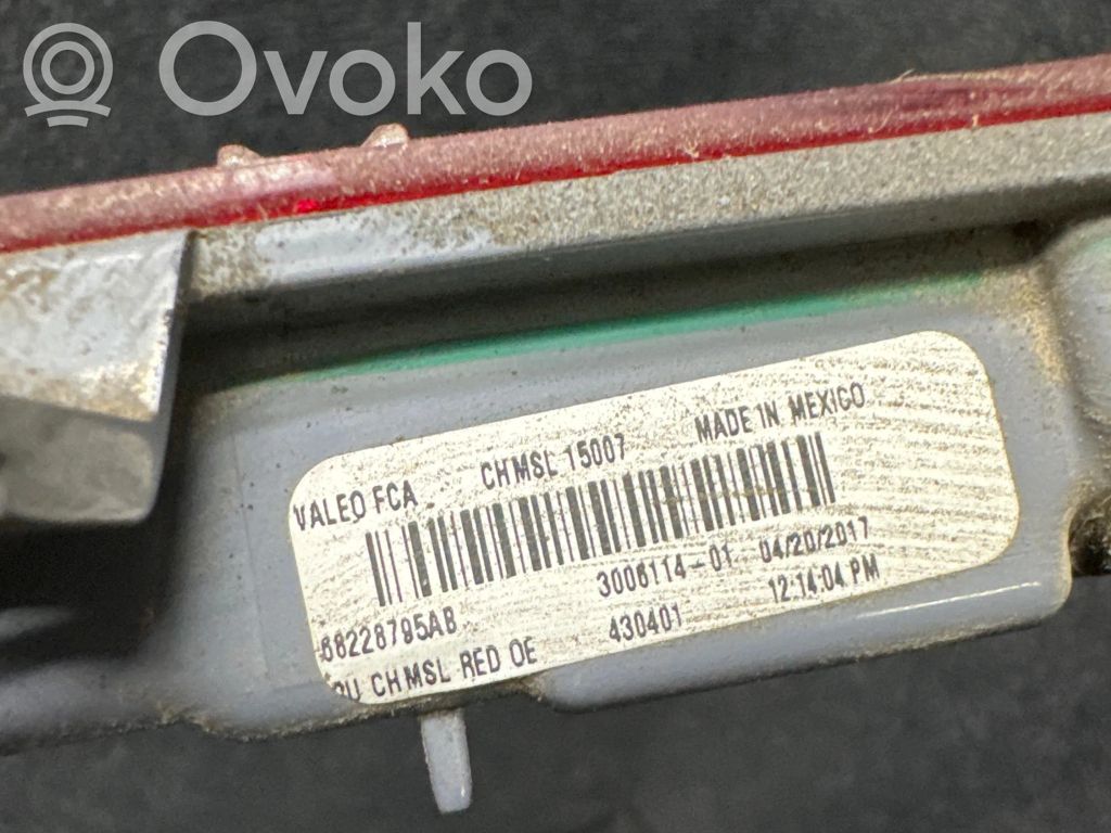 Chrysler Pacifica Third/center stoplight 