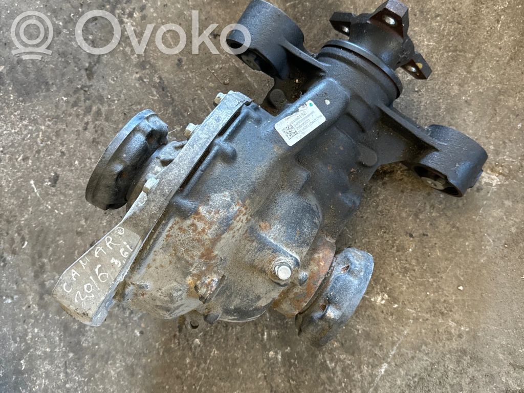 Tylny mechanizm różnicowy   84060182,255095523,11635112442330,94150112