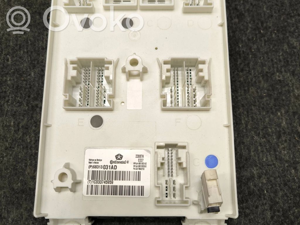 Dodge Durango III Comfort/convenience module 