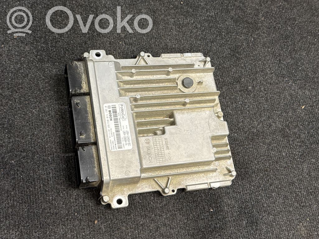 Ford Explorer VI Engine control unit/module 
