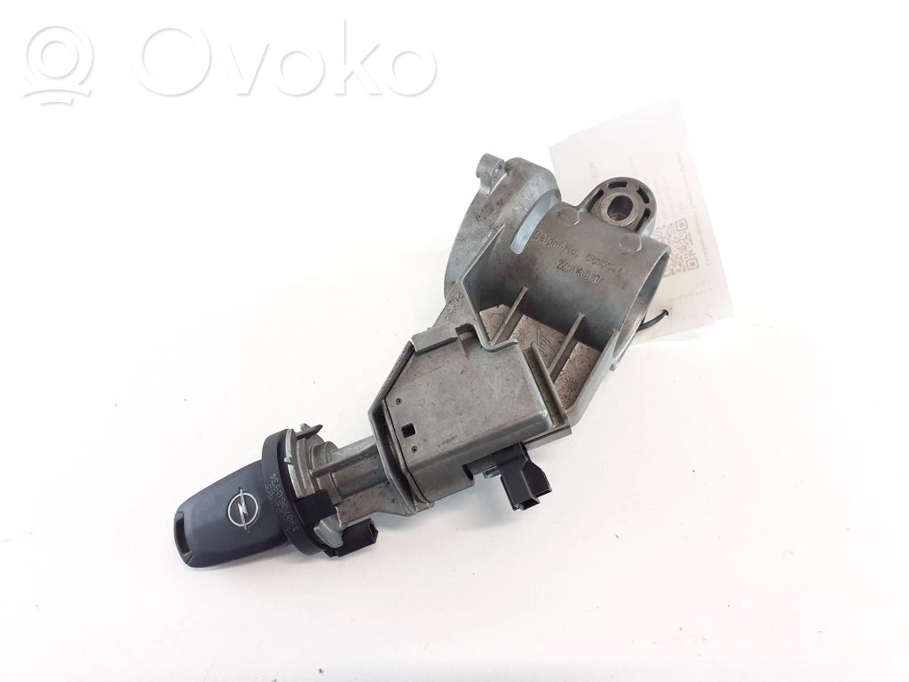 Opel Corsa D Užvedimo spynelė 