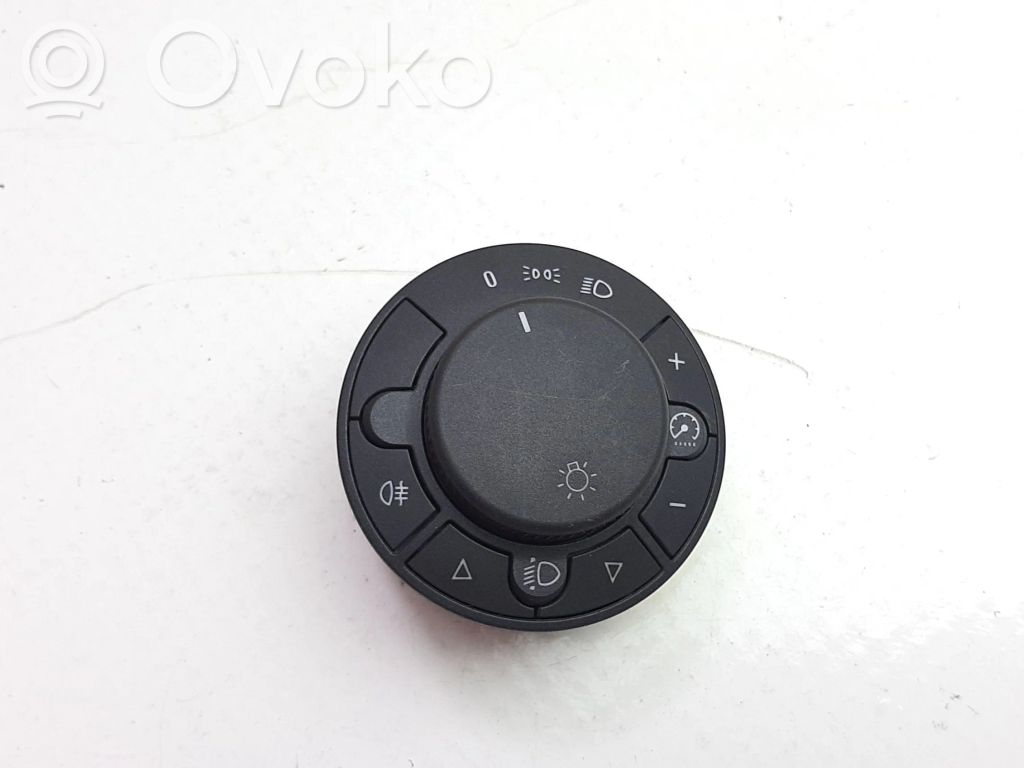 Opel Corsa D Light switch 