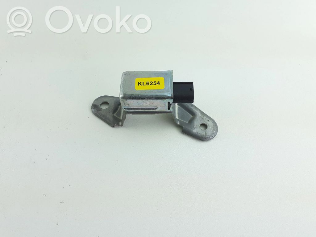 Subaru Impreza II Airbagsensor Crashsensor Drucksensor 