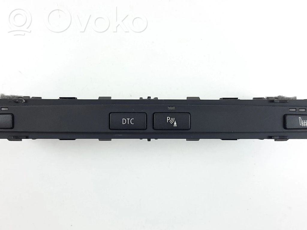 BMW 5 E60 E61 Seat heating switch 