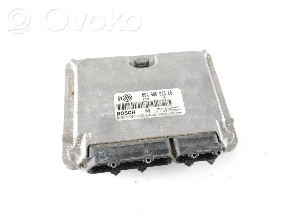 Volkswagen Golf IV Engine control unit/module 