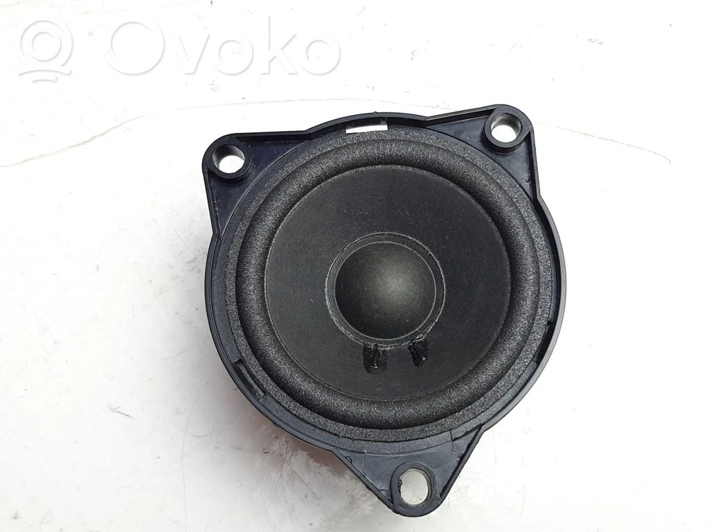 Porsche Cayenne (92A) Panel speaker 