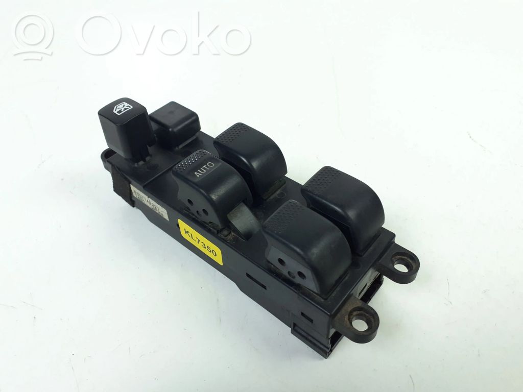 Subaru Legacy Electric window control switch 