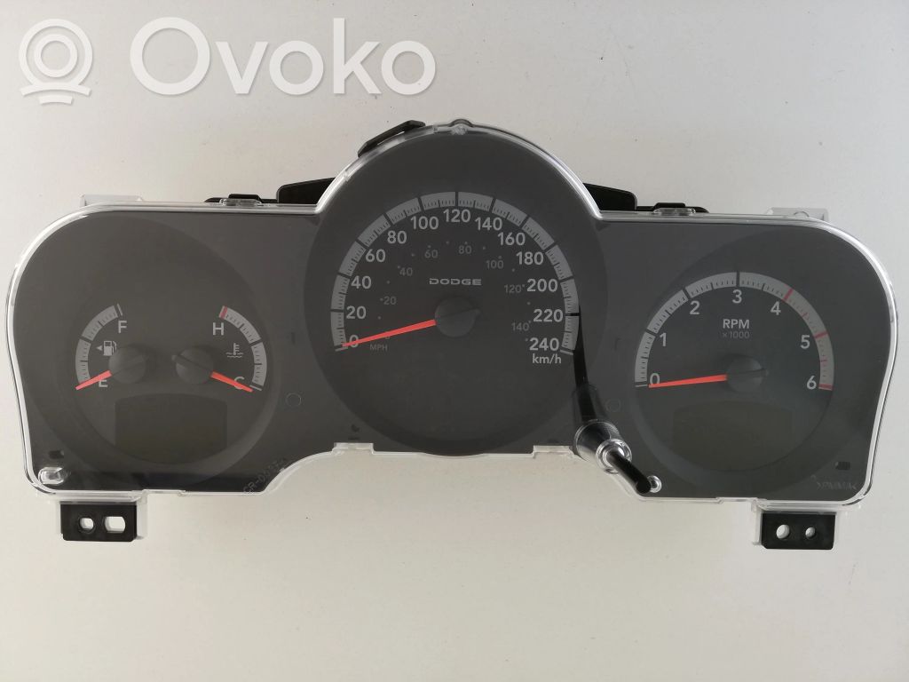 Dodge Nitro Speedometer (instrument cluster) 