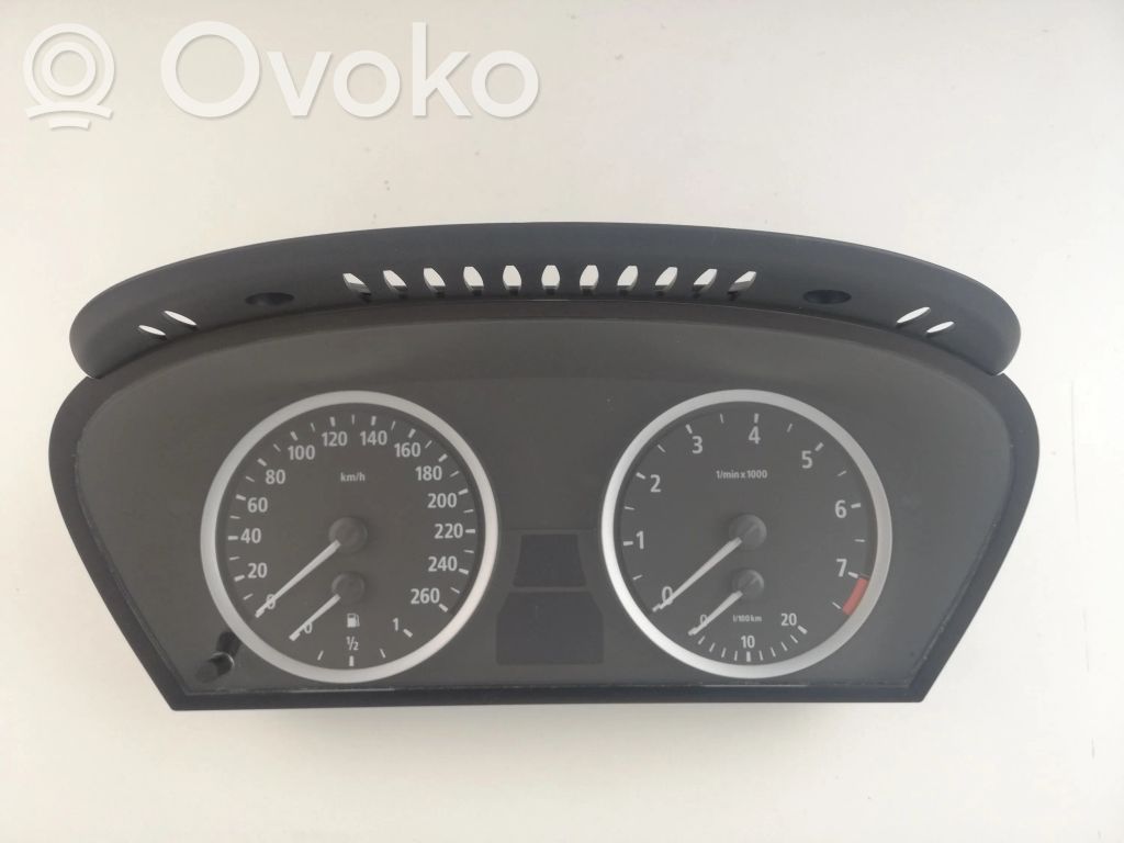 BMW 5 E60 E61 Spidometrs (instrumentu panelī) 