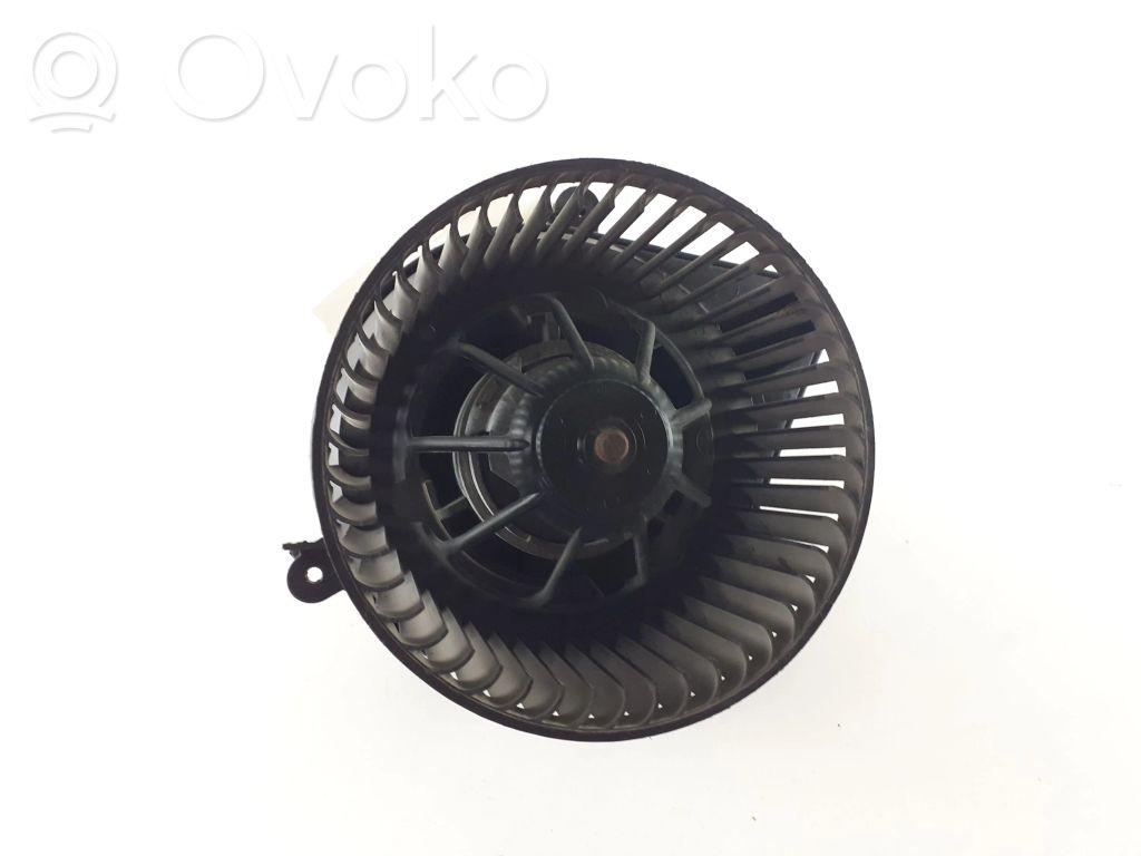 Opel Movano A Pečiuko ventiliatorius/ putikas 