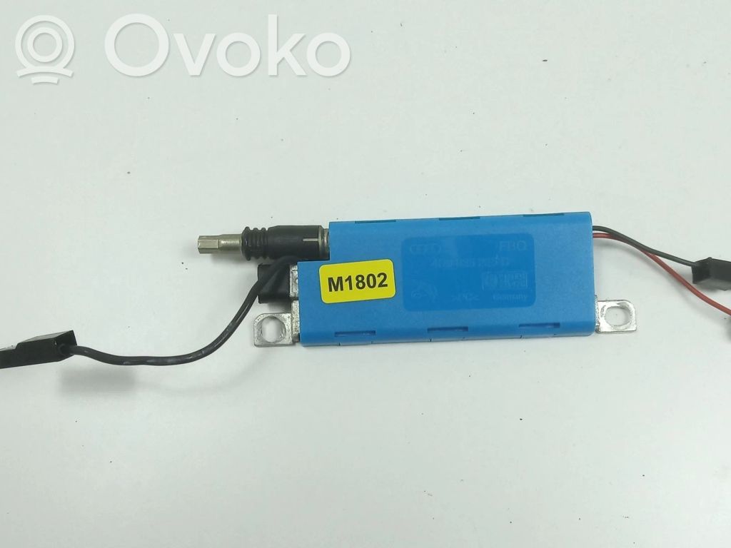 Audi A8 S8 D2 4D Antenos stiprintuvas 