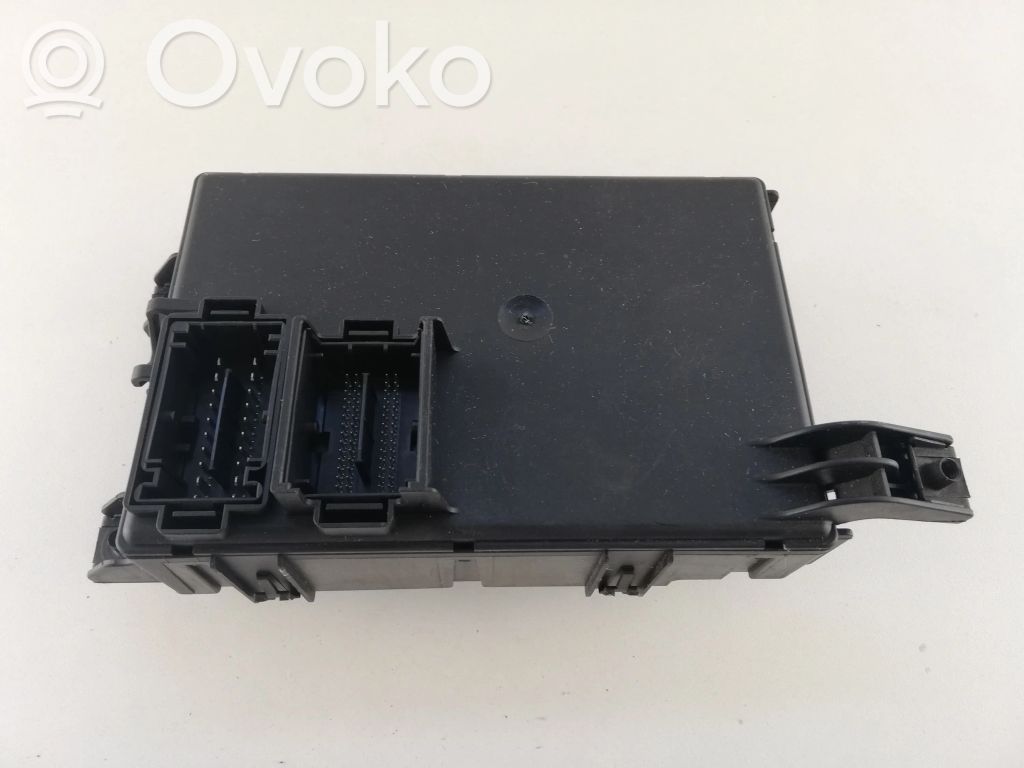 Opel Corsa D Sulakemoduuli 