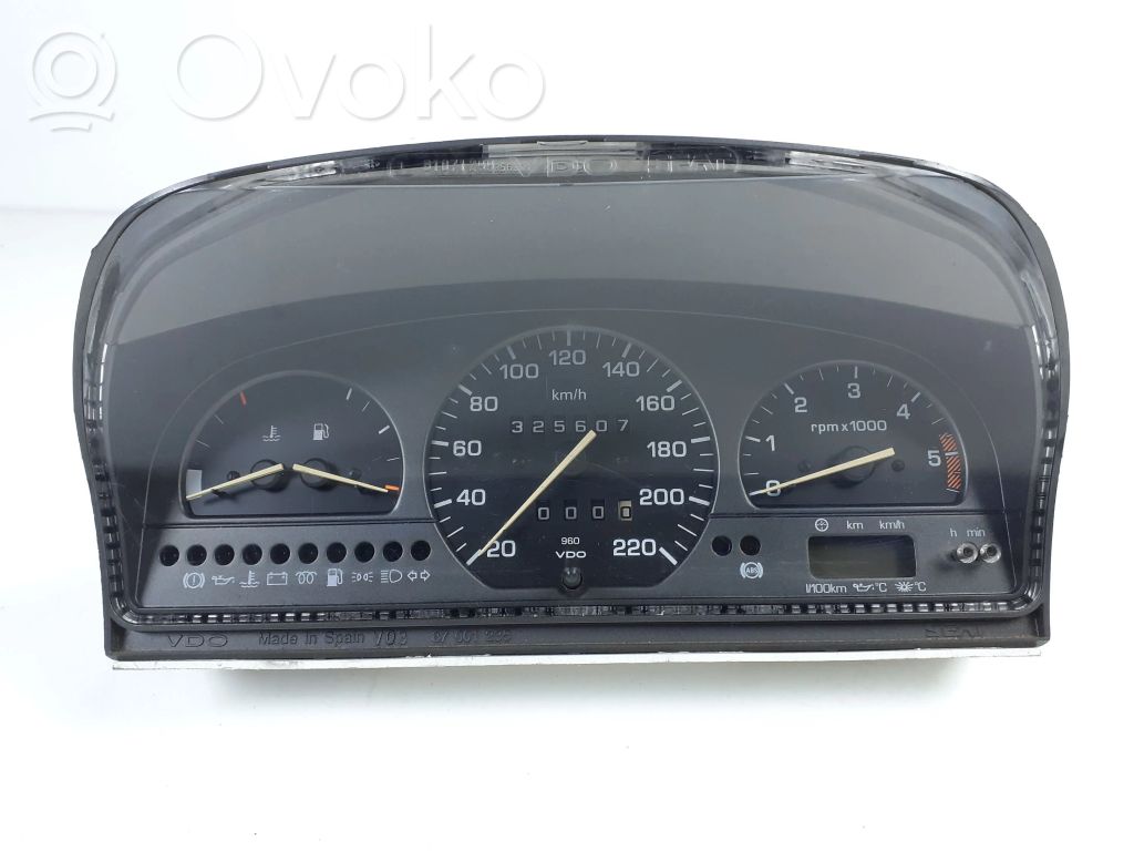 Seat Toledo I (1L) Tachimetro (quadro strumenti) 