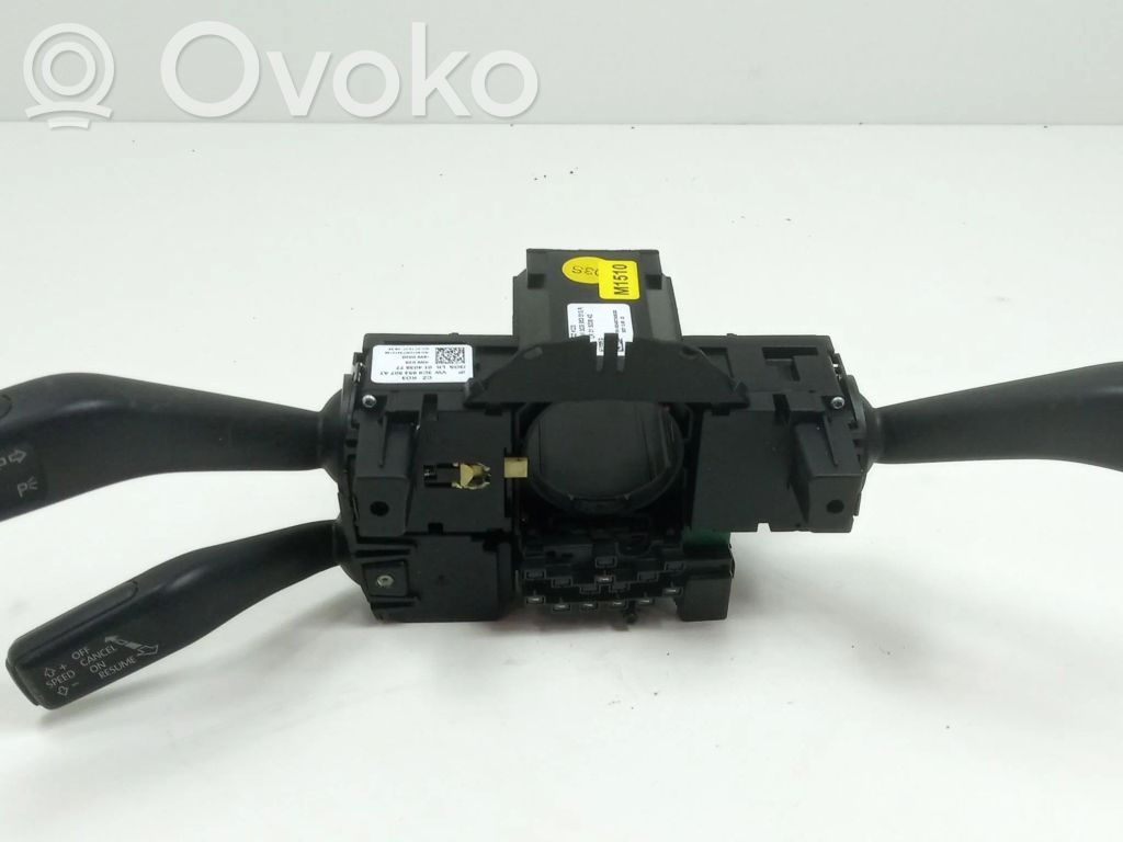 Volkswagen PASSAT B6 Wiper turn signal indicator stalk/switch 