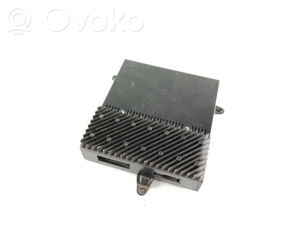 BMW 7 E38 Garso stiprintuvas 