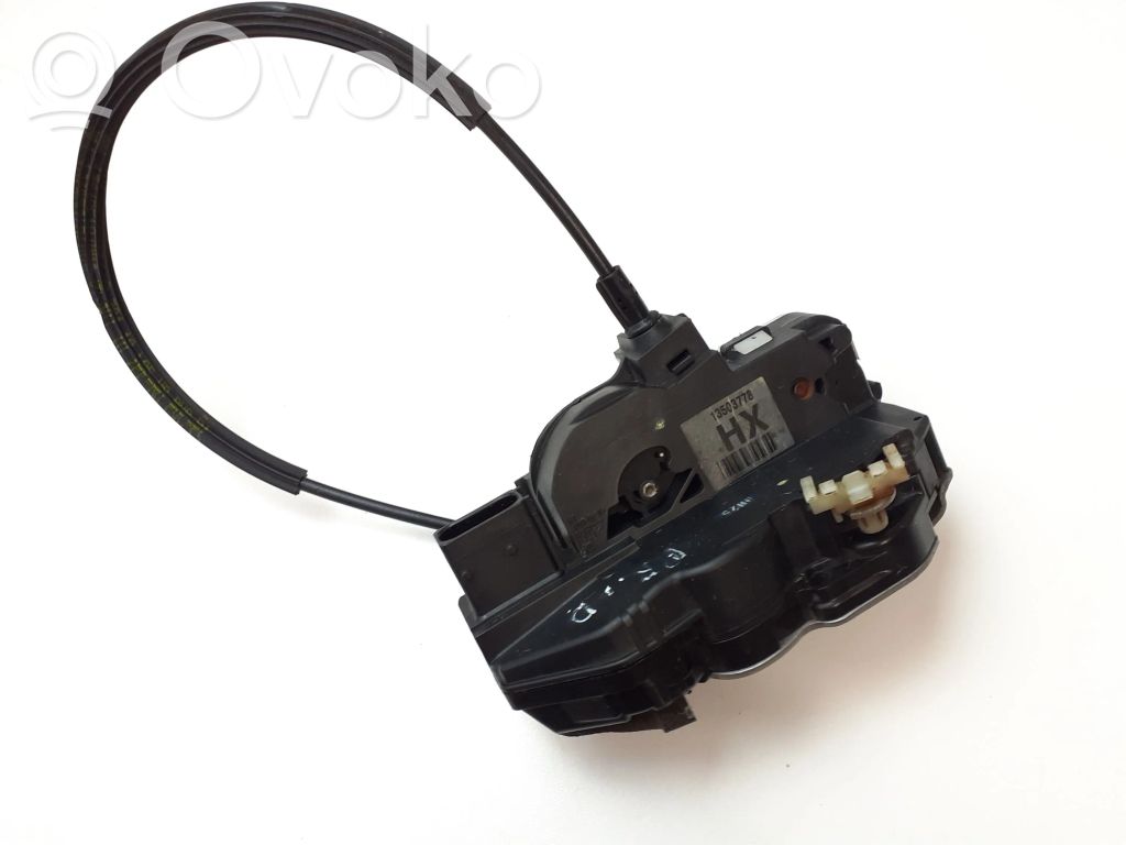 Opel Insignia A Front door lock 