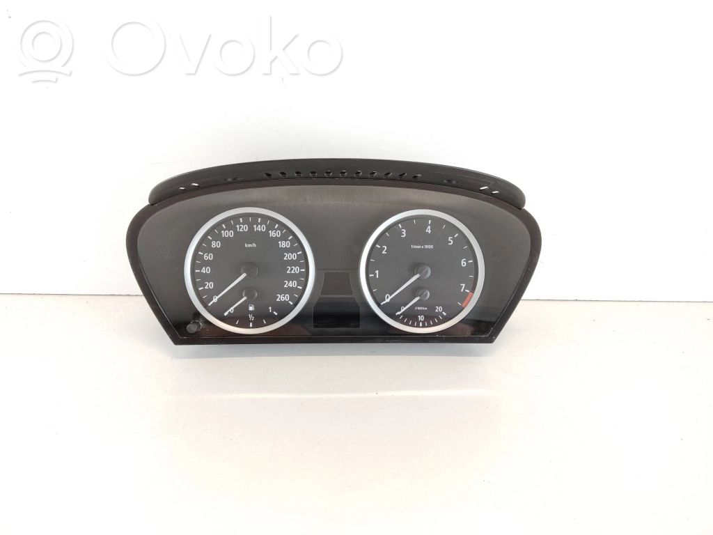 BMW 5 E60 E61 Nopeusmittari (mittaristo) 