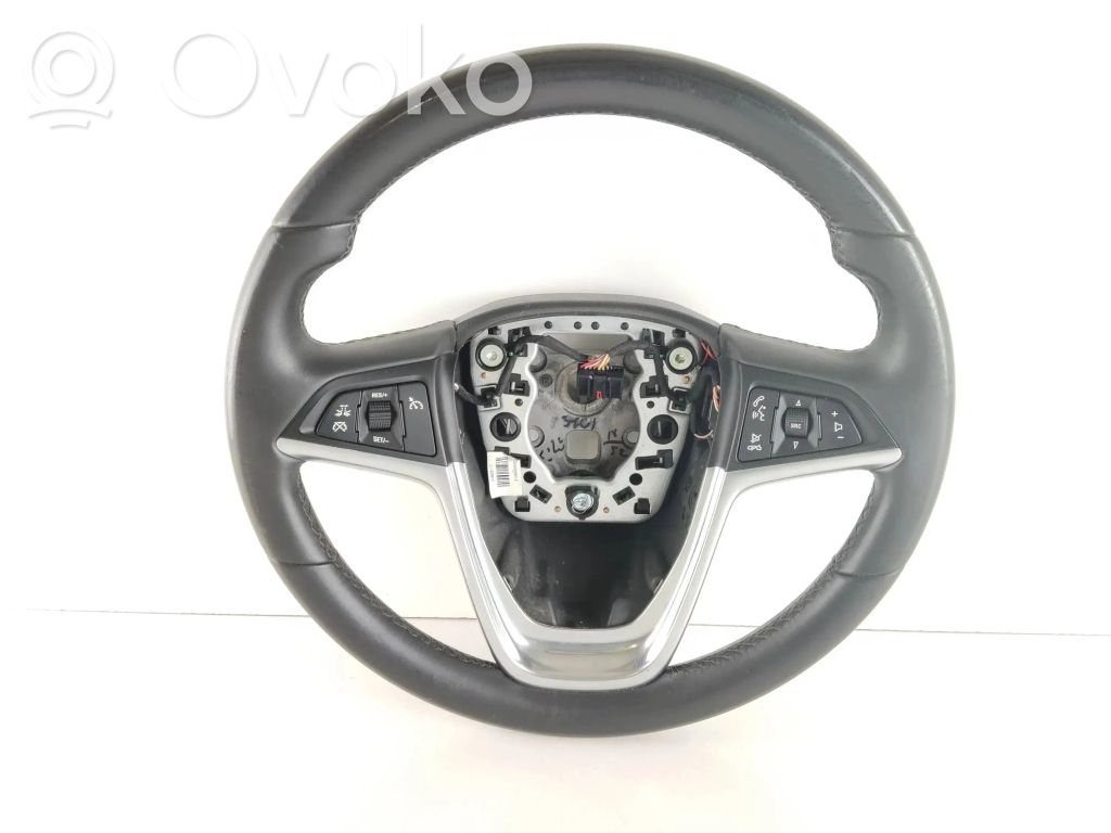 Opel Insignia A Ohjauspyörä 