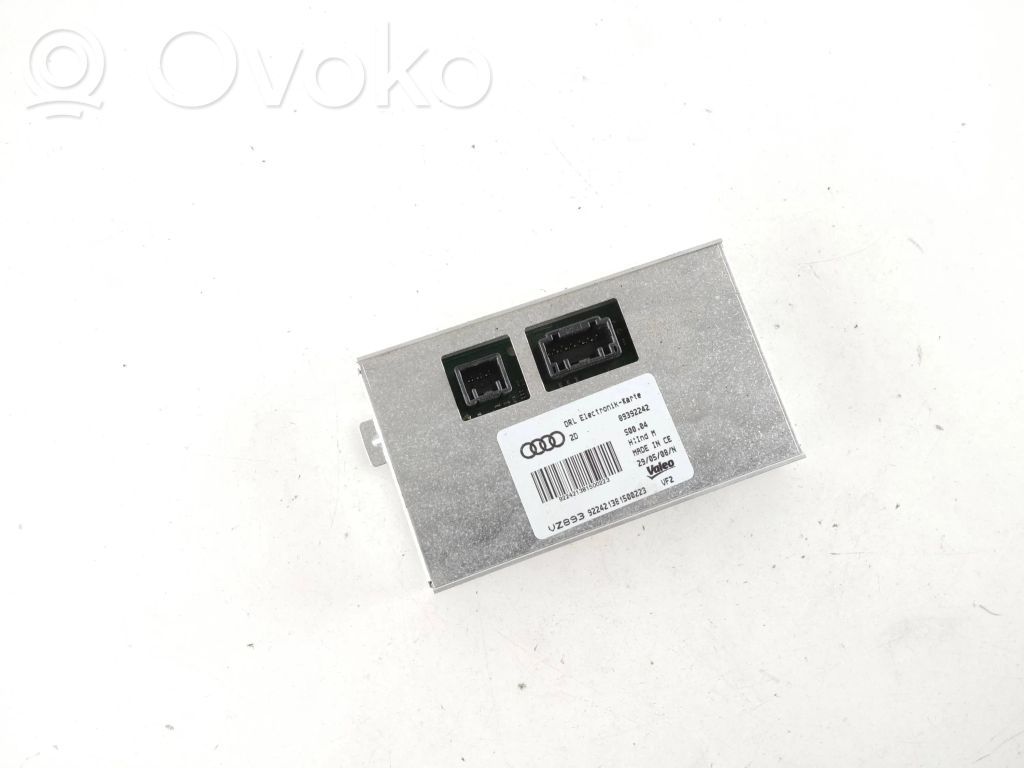 Sterownik / Moduł świateł LCM   89392242,92242138,922421381
