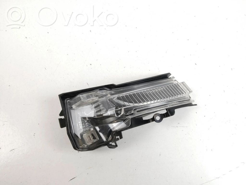 Audi e-tron Peilin suuntavilkku 