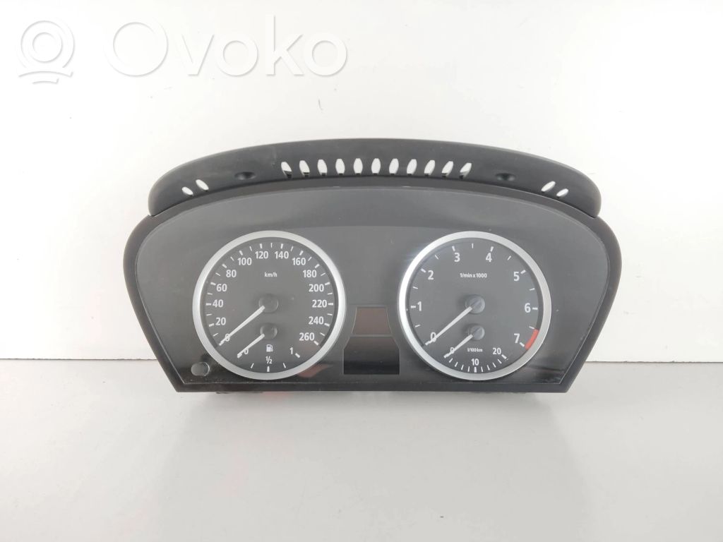 BMW 5 E60 E61 Speedometer (instrument cluster) 