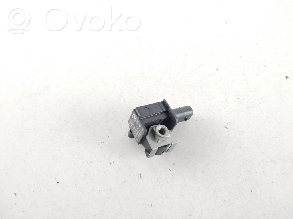 BMW 5 F10 F11 Airbag deployment crash/impact sensor 