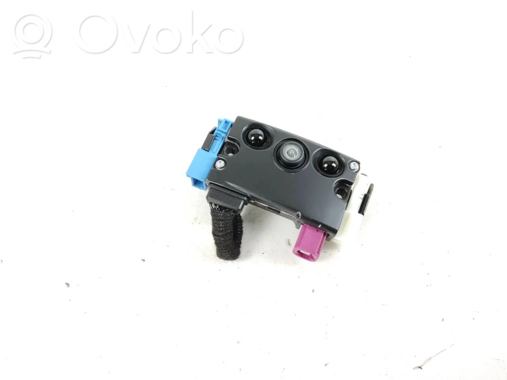 Tesla Model S Windshield/windscreen camera 