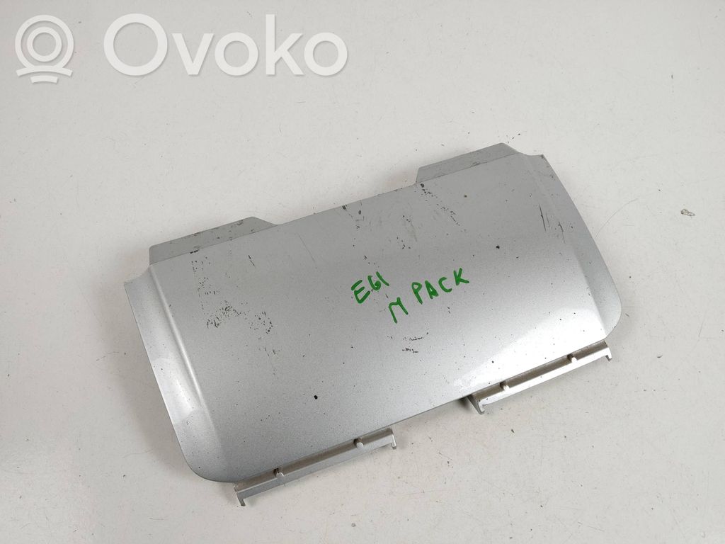 BMW 5 E60 E61 Cache crochet de remorquage 