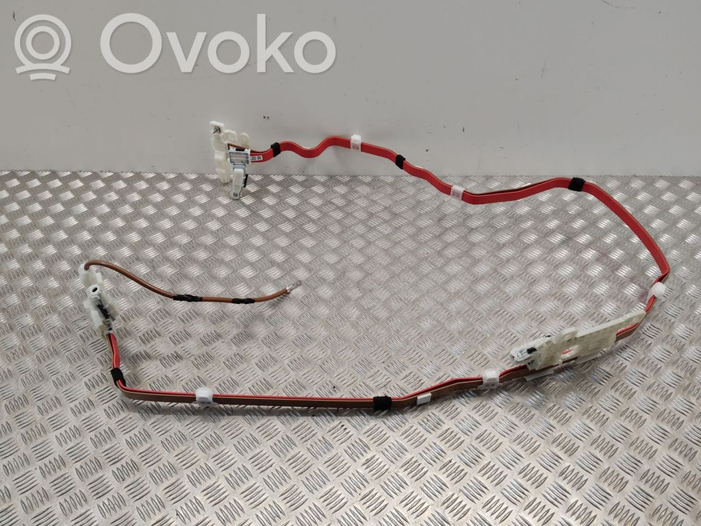 Plus / Klema / Przewód akumulatora   9107184,250327,P010152988
