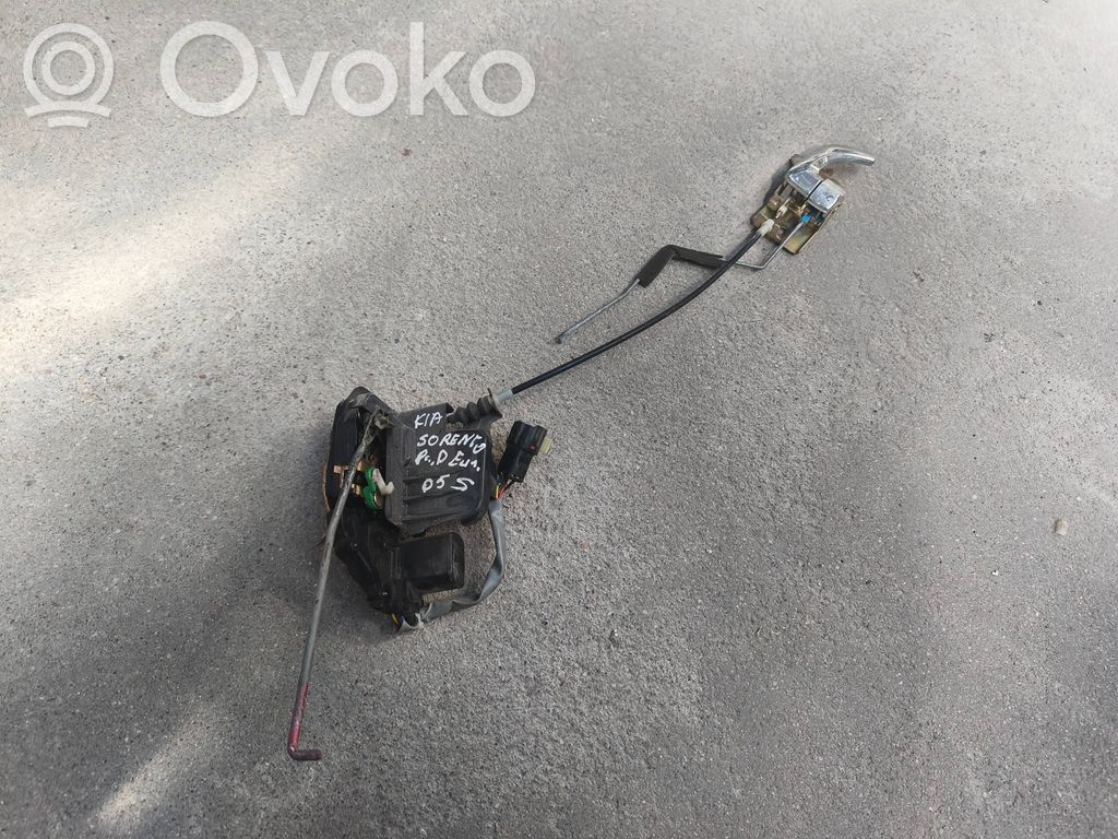 KIA Sorento Priekšpusē slēdzene 