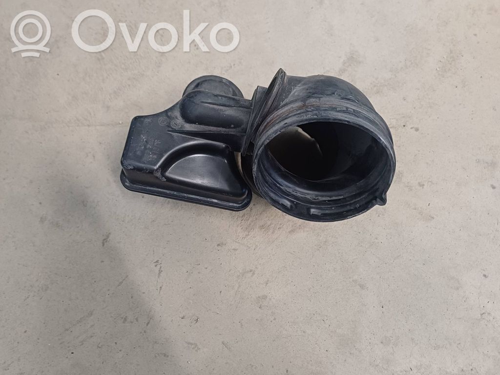 BMW 3 E92 E93 Gaisa ieplūdes kanāla detaļas 