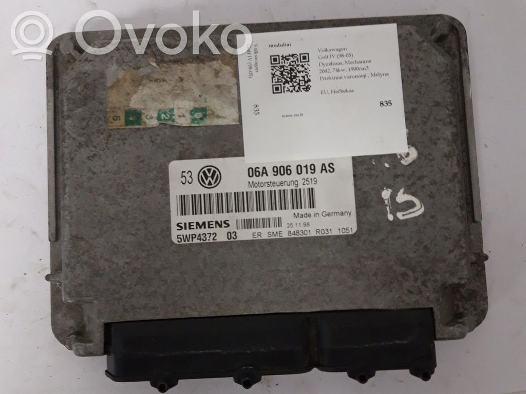 Volkswagen Golf IV Engine control unit/module 