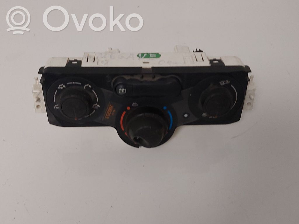 Renault Megane II Climate control unit 