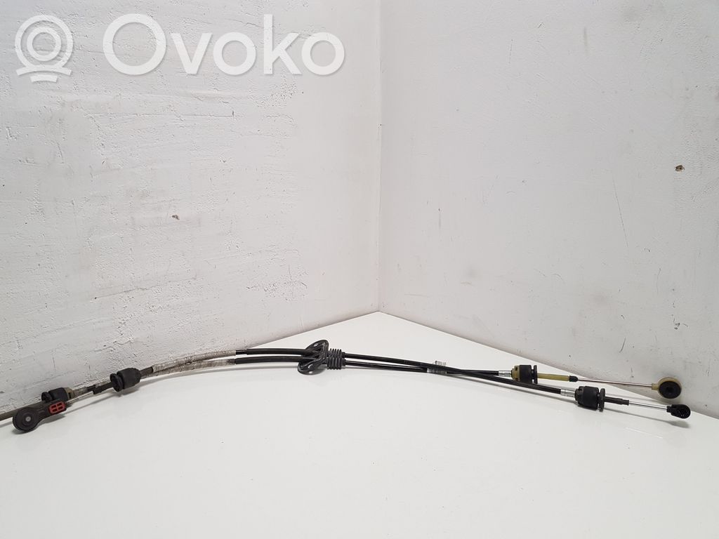 Ford Focus Gear shift cable linkage 