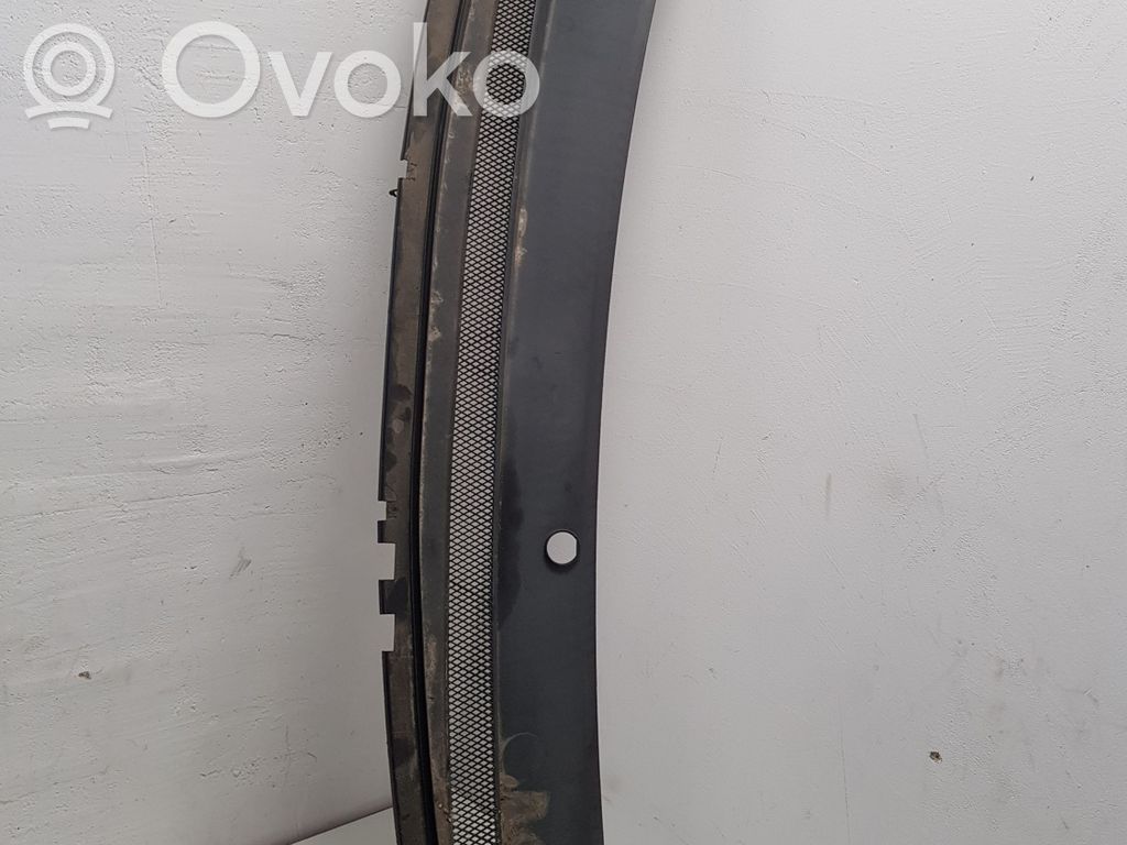 Ford Focus Wiper trim 