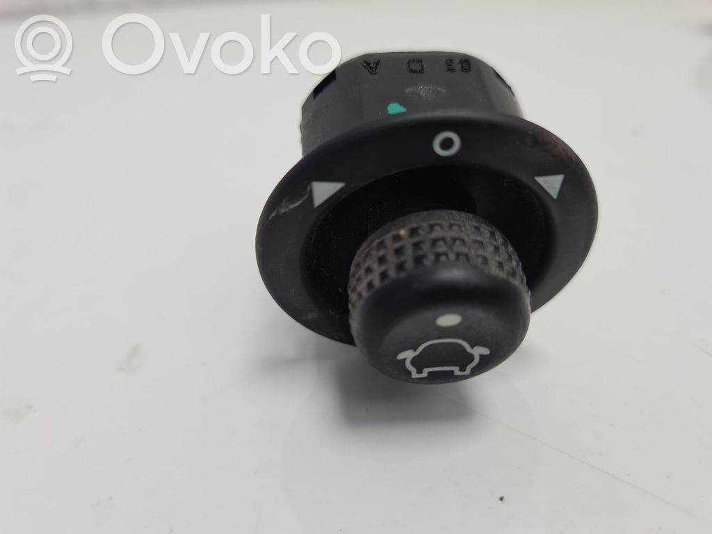 Ford Fiesta Wing mirror switch 