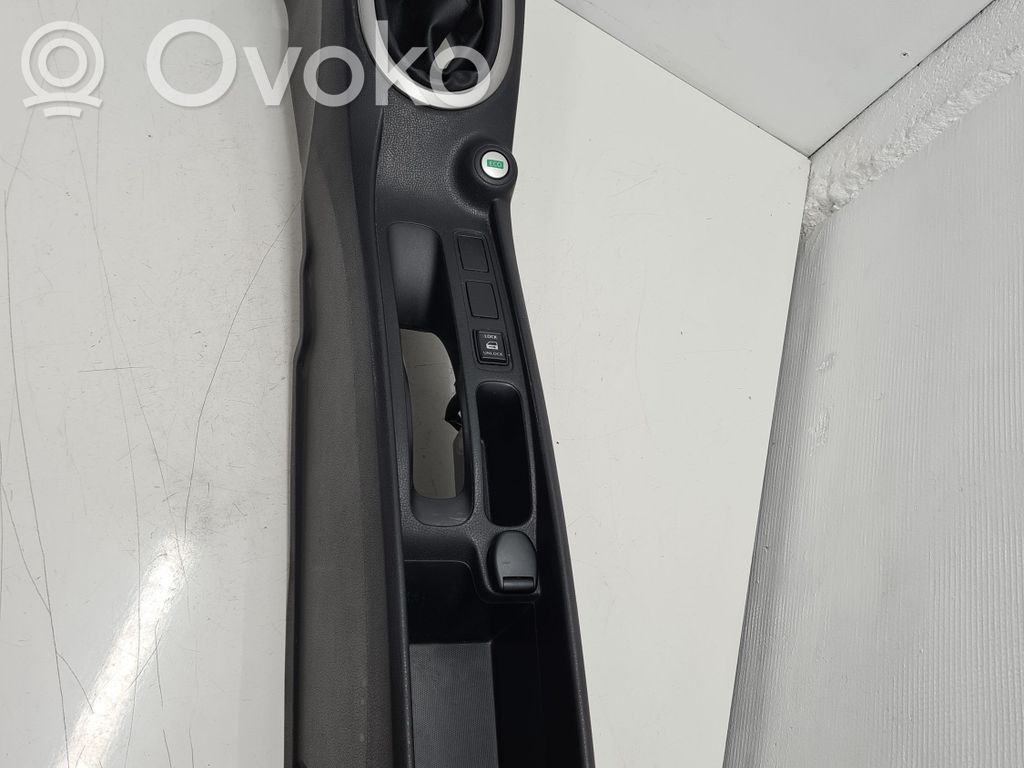 Center console   240163VV0A,969UX3VV0A,969RF3VV0A