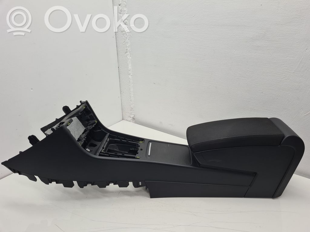 Volkswagen PASSAT B7 Tunel środkowy 