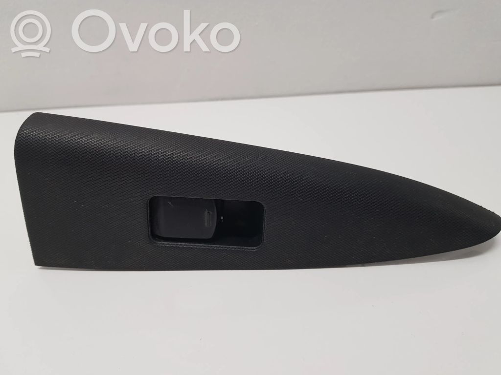 Nissan Note (E11) Electric window control switch 