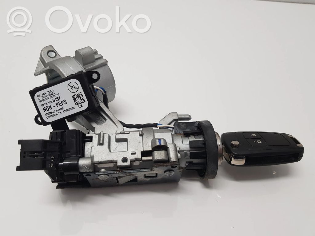 Opel Astra J Užvedimo spynelė 