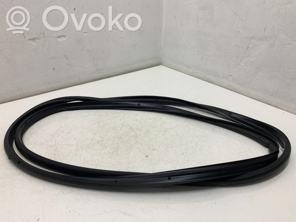 Opel Astra K Takaoven kumitiiviste 
