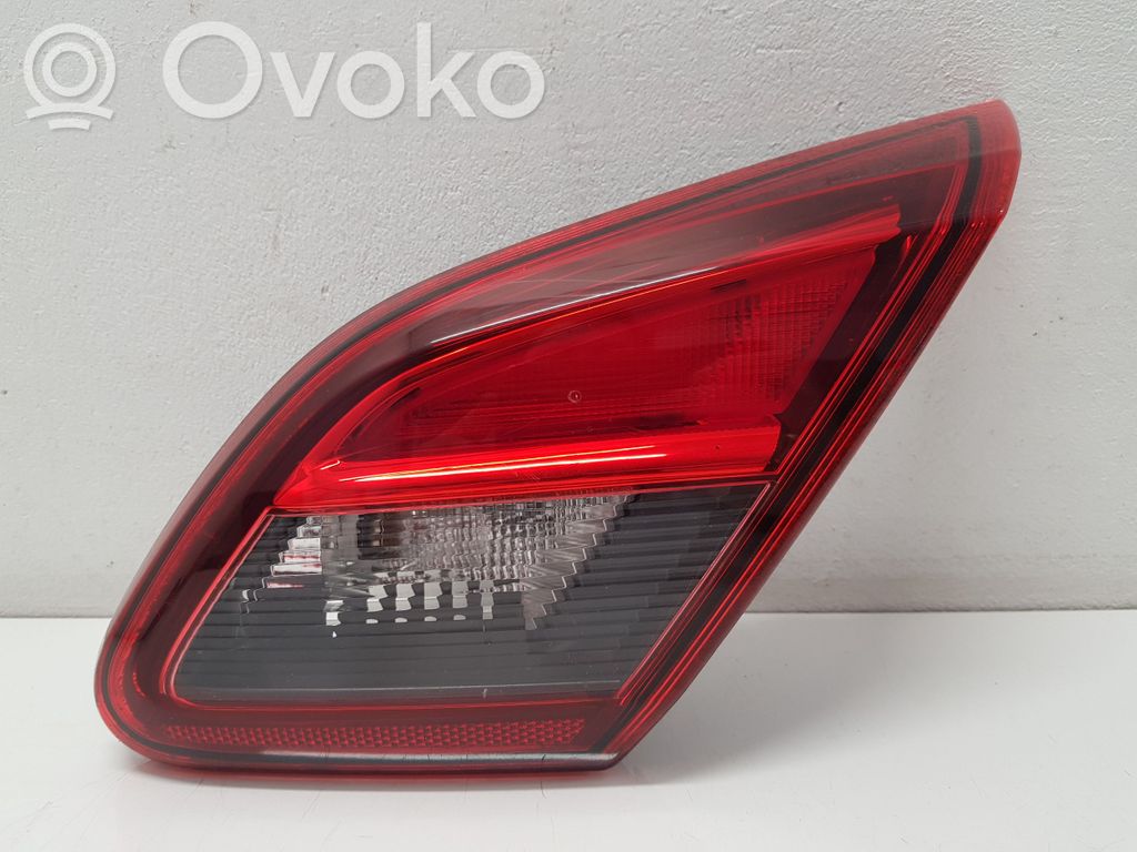 Opel Corsa E Takaluukun takavalot 