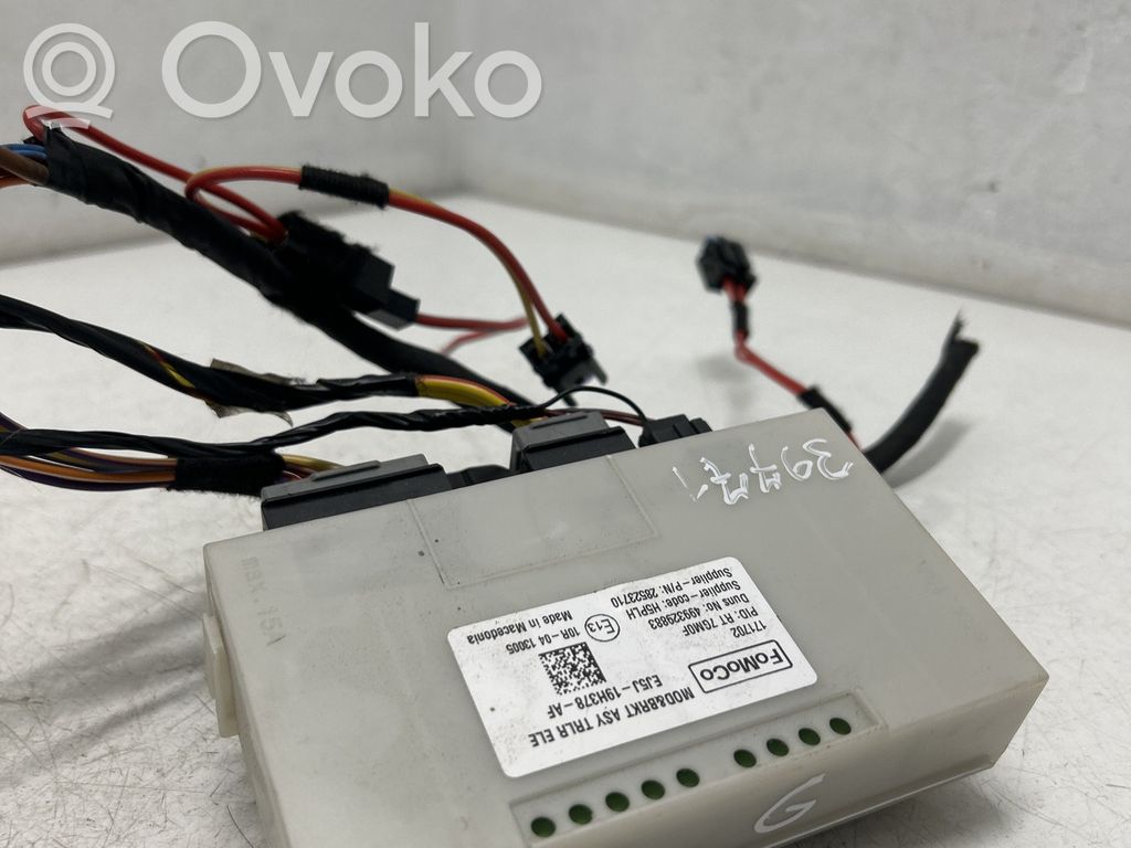 Ford Kuga II Tow bar trailer control unit/module 