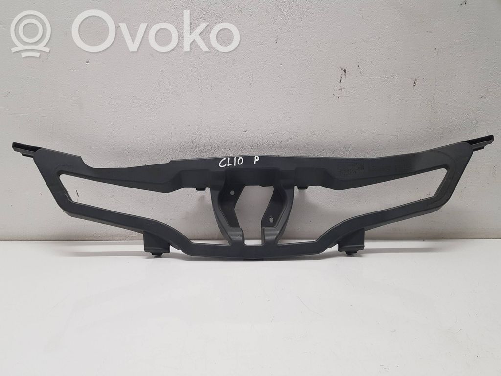 Renault Clio IV Etusäleikkö 