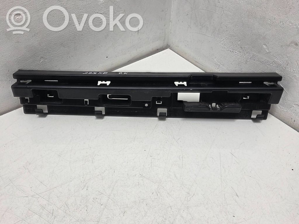 BMW 2 F45 Listwa progowa 