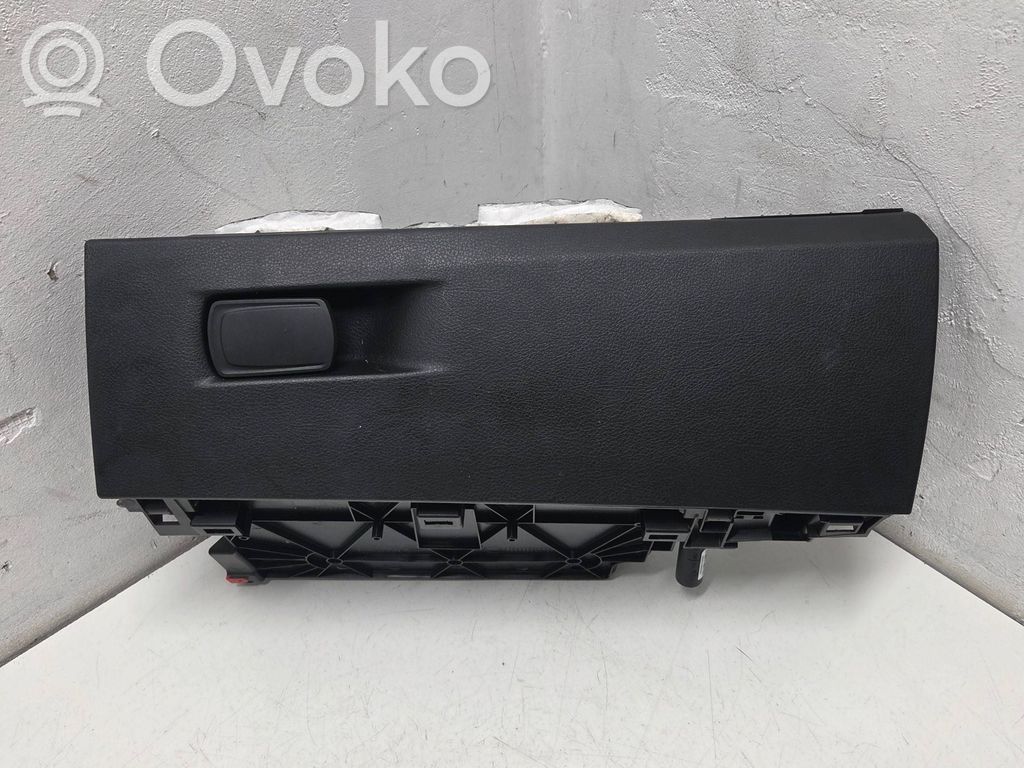 BMW 2 F45 Schowek deski rozdzielczej / Komplet 