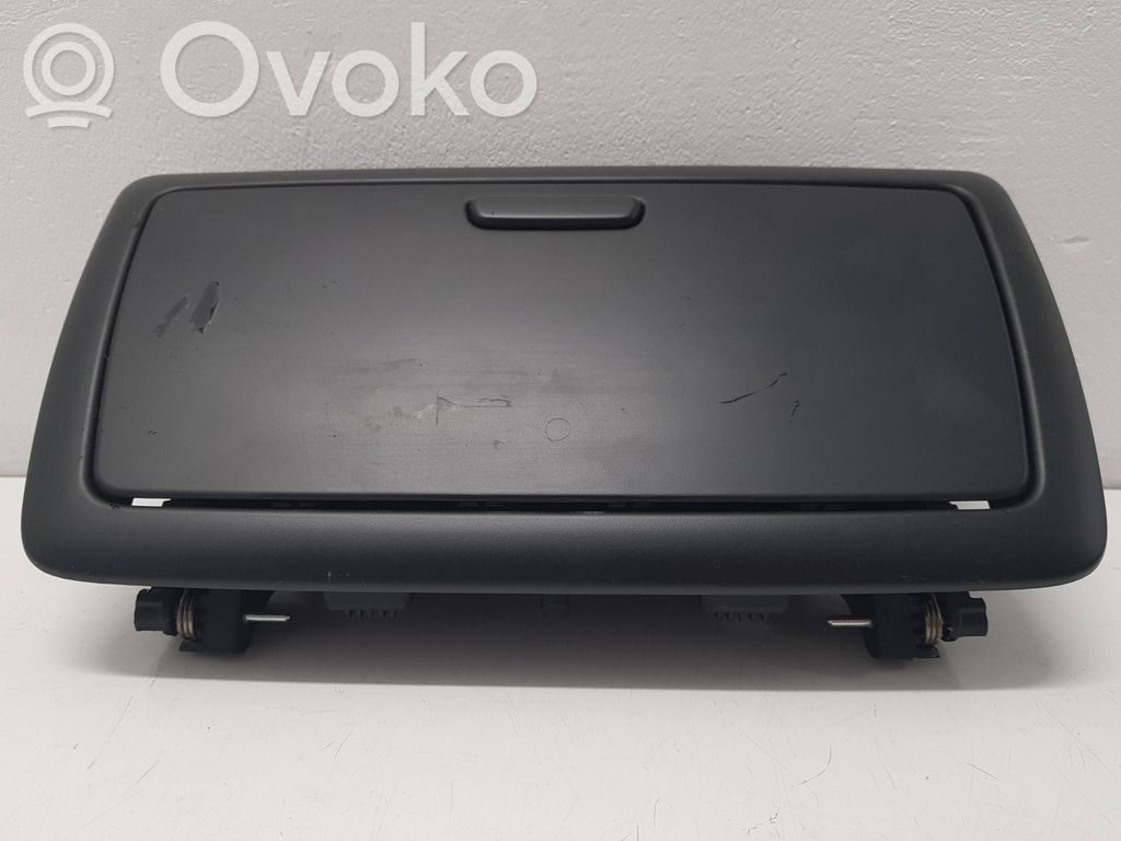 BMW 1 E81 E87 Glove box 