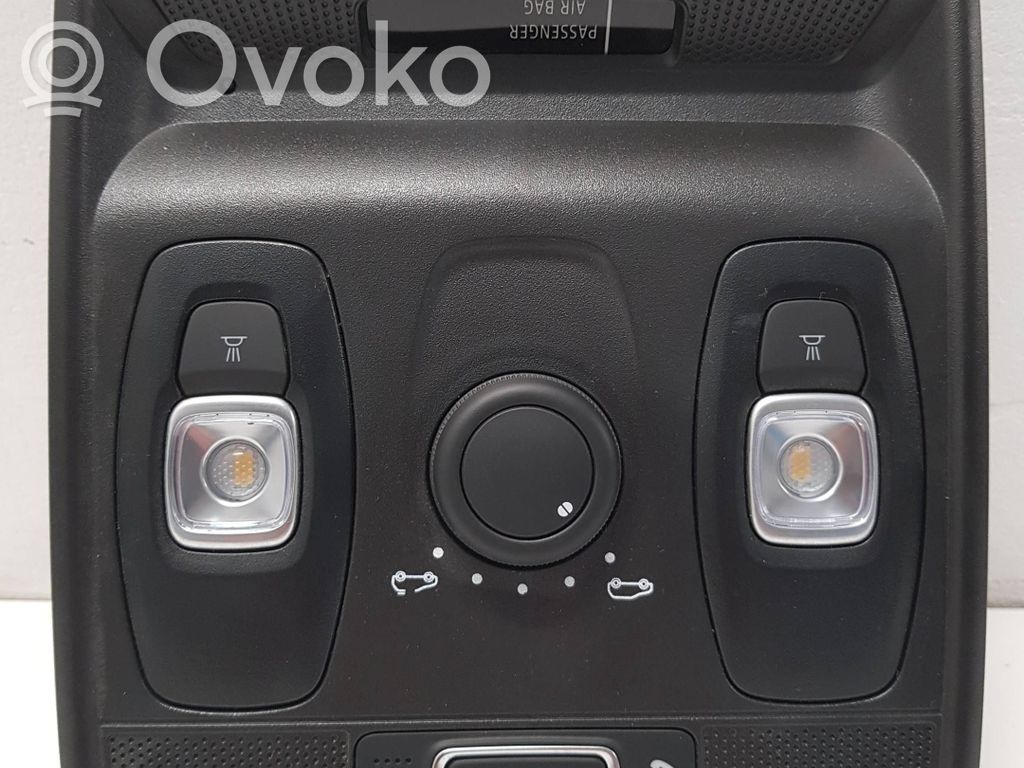 Renault Arkana Luz del asiento delantero 
