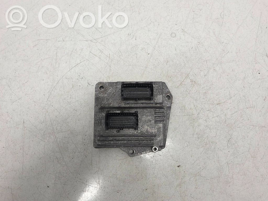 Opel Zafira B Engine control unit/module 