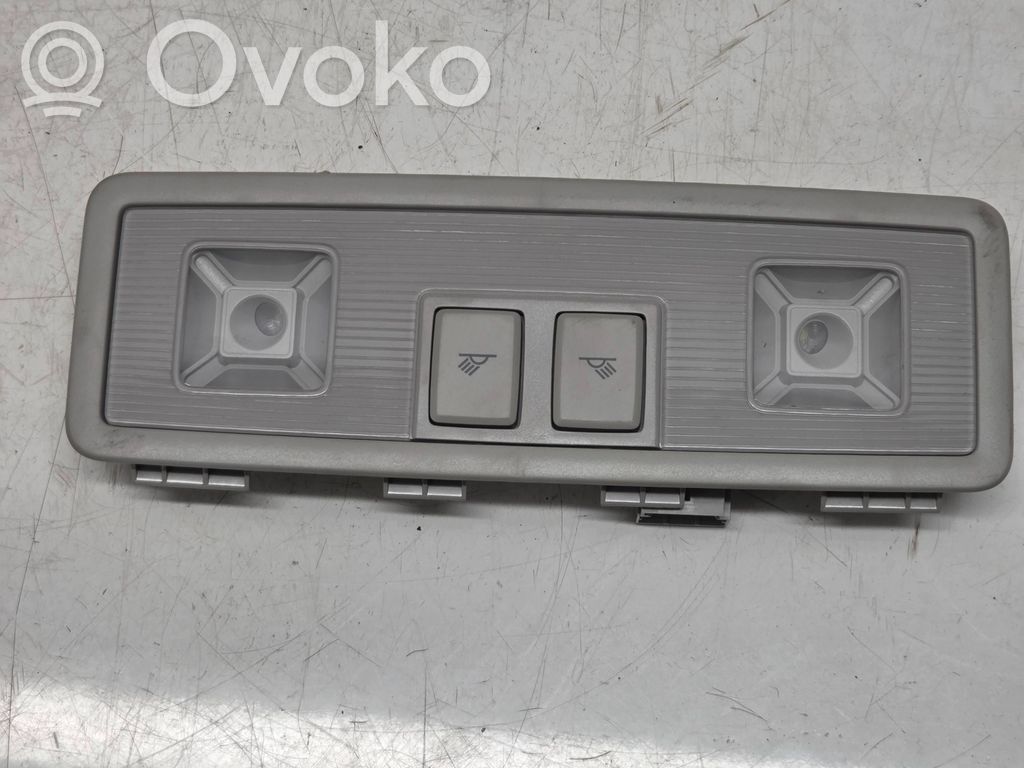 Volkswagen Tiguan Rear seat light 